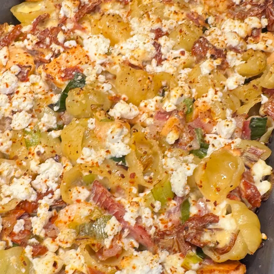 Laxgratäng med knaprigt bacon