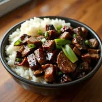 Asiatisk wok med mörbiff och krispiga grönsaker - veckans recept från MatVeckan