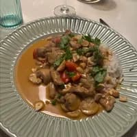 Krämig svamp- och kycklinggryta med kokosmjölk - veckans recept från MatVeckan